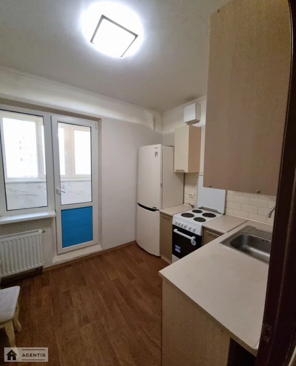 Сдам квартиру 1 комната, 39 m², 8 эт./22 этажа. 85, Юлії Здановської вул. (Михайла Ломоносова), Киев. 