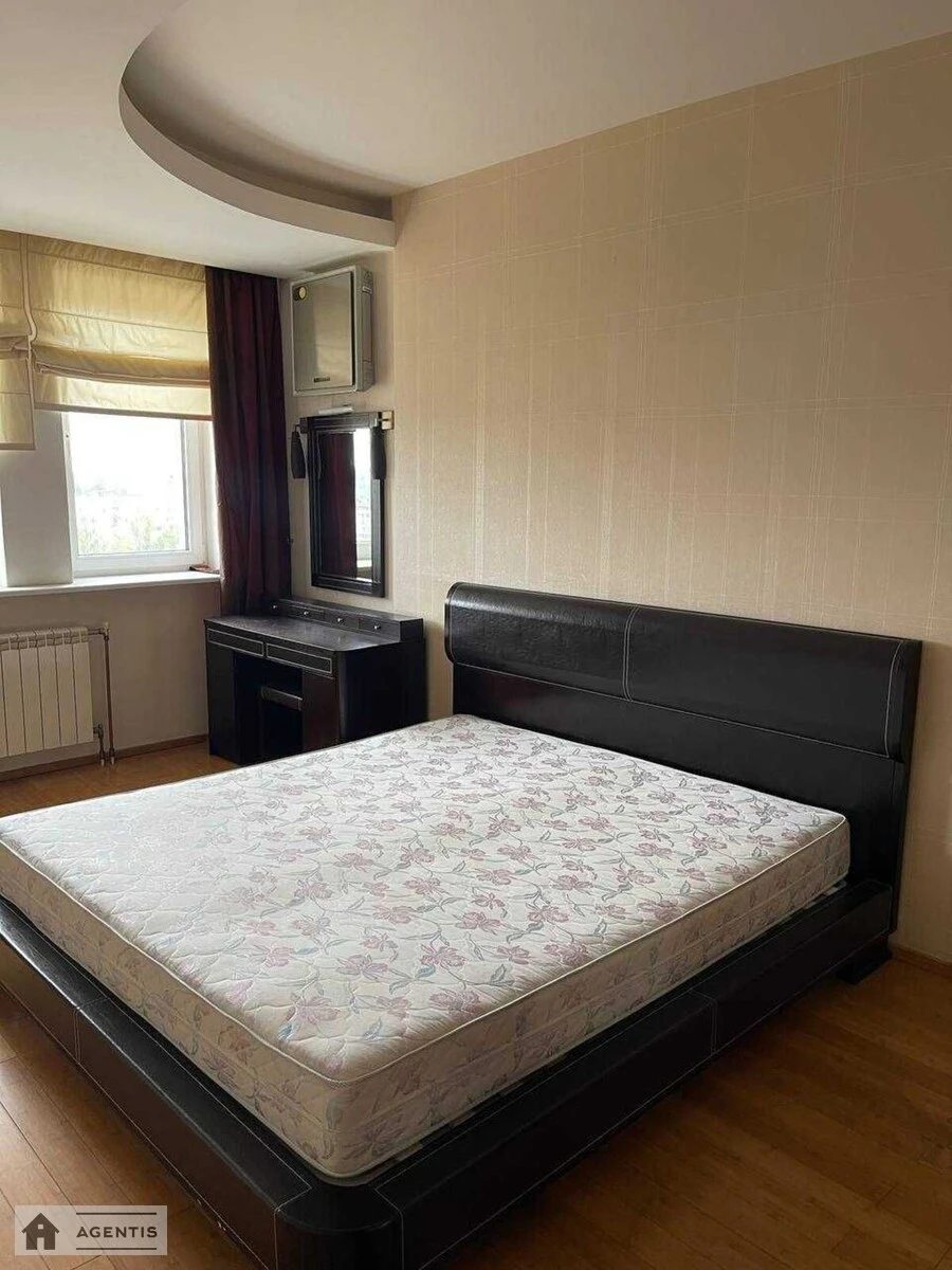 Сдам квартиру 2 комнаты, 85 m², 13 эт./23 этажа. 22, Академіка Палладіна просп., Киев. 