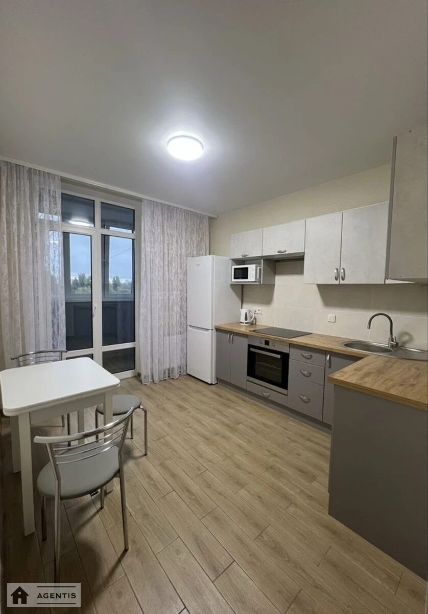 Сдам квартиру 1 комната, 41 m², 8 эт./16 этажей. 28, Вацлава Гавела бульв. (Івана Лепсе), Киев. 