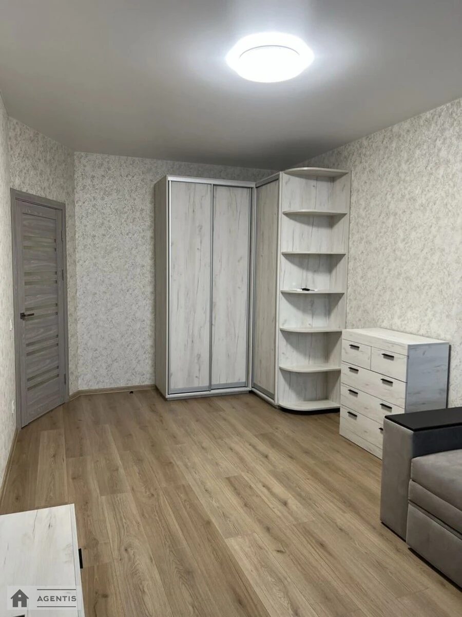 Сдам квартиру 1 комната, 41 m², 8 эт./16 этажей. 28, Вацлава Гавела бульв. (Івана Лепсе), Киев. 