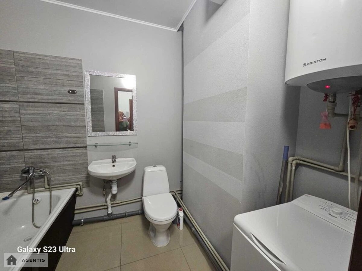 Сдам квартиру 1 комната, 40 m², 5 эт./23 этажа. 3, Софії Русової вул., Киев. 