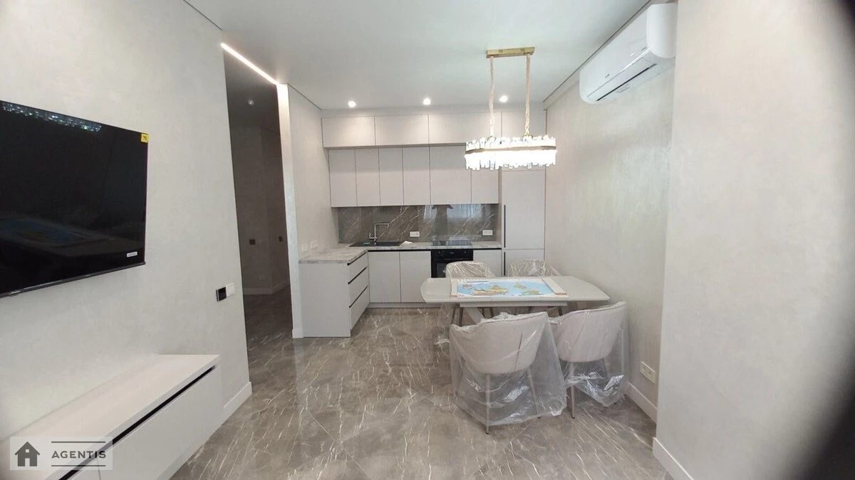 Сдам квартиру 1 комната, 55 m², 17 эт./36 этажей. 11, Берестейський просп. (Перемоги), Киев. 