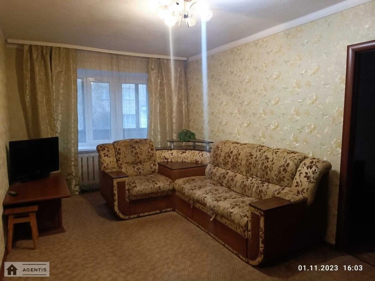 Здам квартиру 2 кімнати, 50 m², 2 пов./5 поверхів. 106, Берестейський просп. (Перемоги), Київ. 