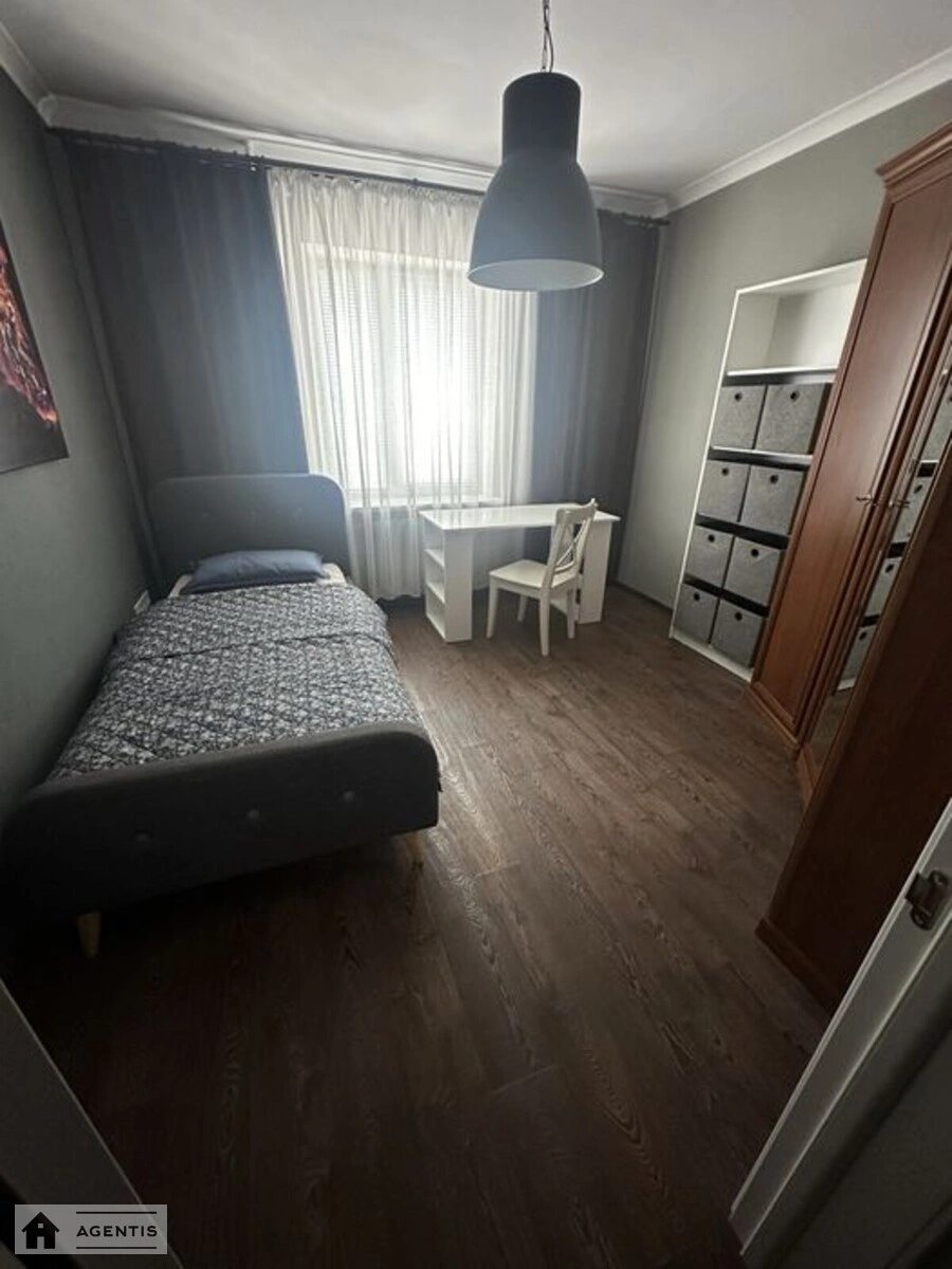 Apartment for rent 4 rooms, 110 m², 3rd fl./12 floors. 2, Ivana Pulyuya vul., Kyiv. 