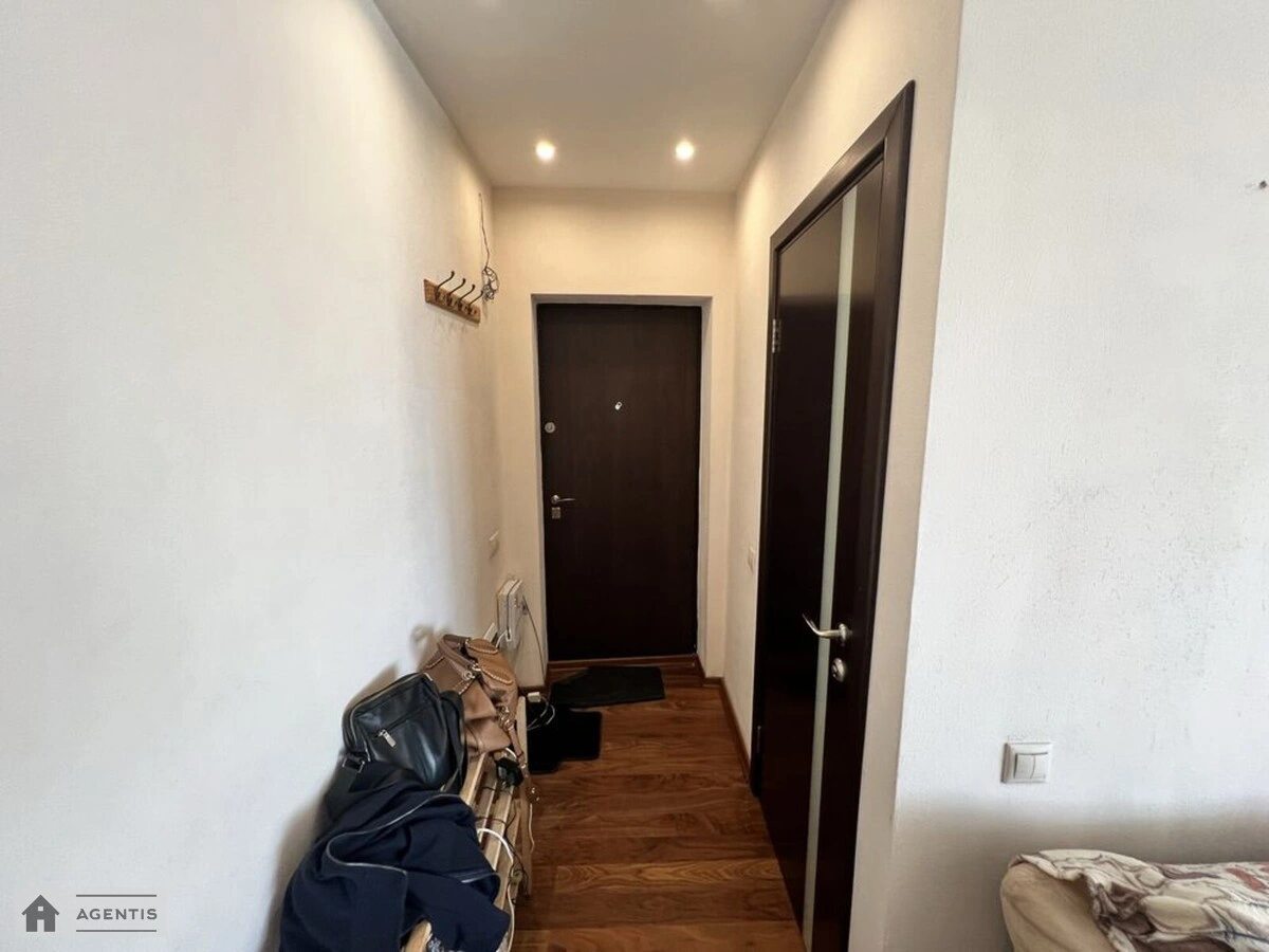 Здам квартиру 2 кімнати, 55 m², 15 пов./17 поверхів. 2, Василя Касіяна вул., Київ. 