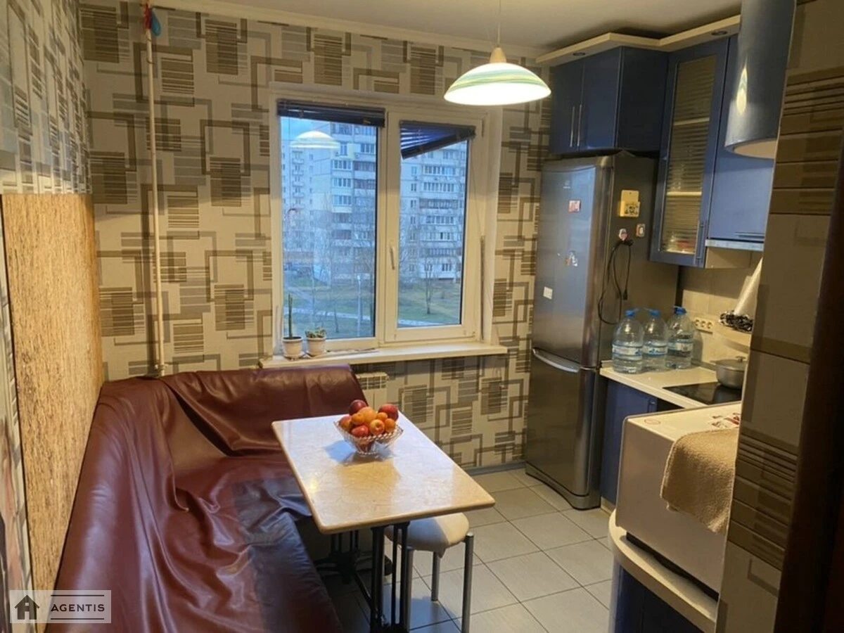 Apartment for rent 2 rooms, 54 m², 5th fl./16 floors. 84, Onore de Balzaka vul., Kyiv. 