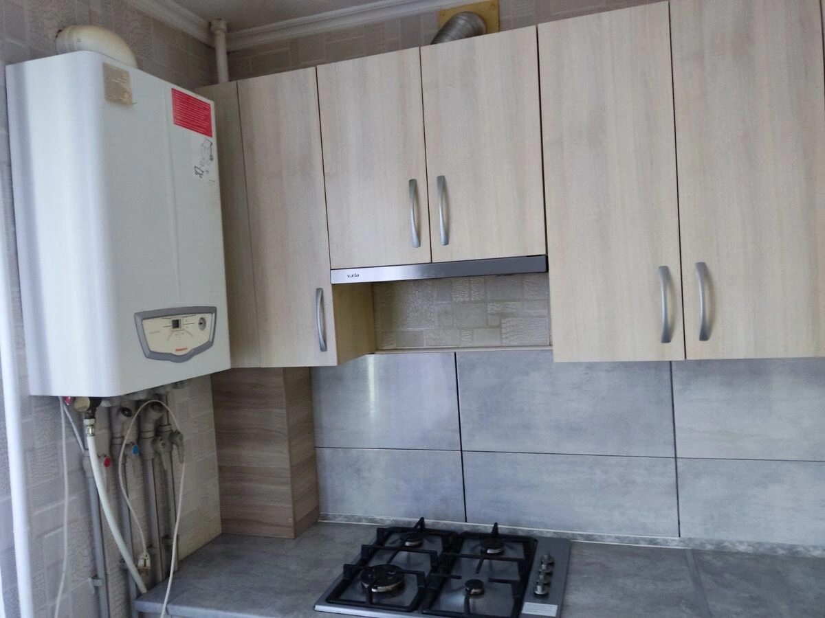 Продаж квартири 1 кімната, 38 m², 7 пов./9 поверхів. Університецький проспект, Кропивницький. 