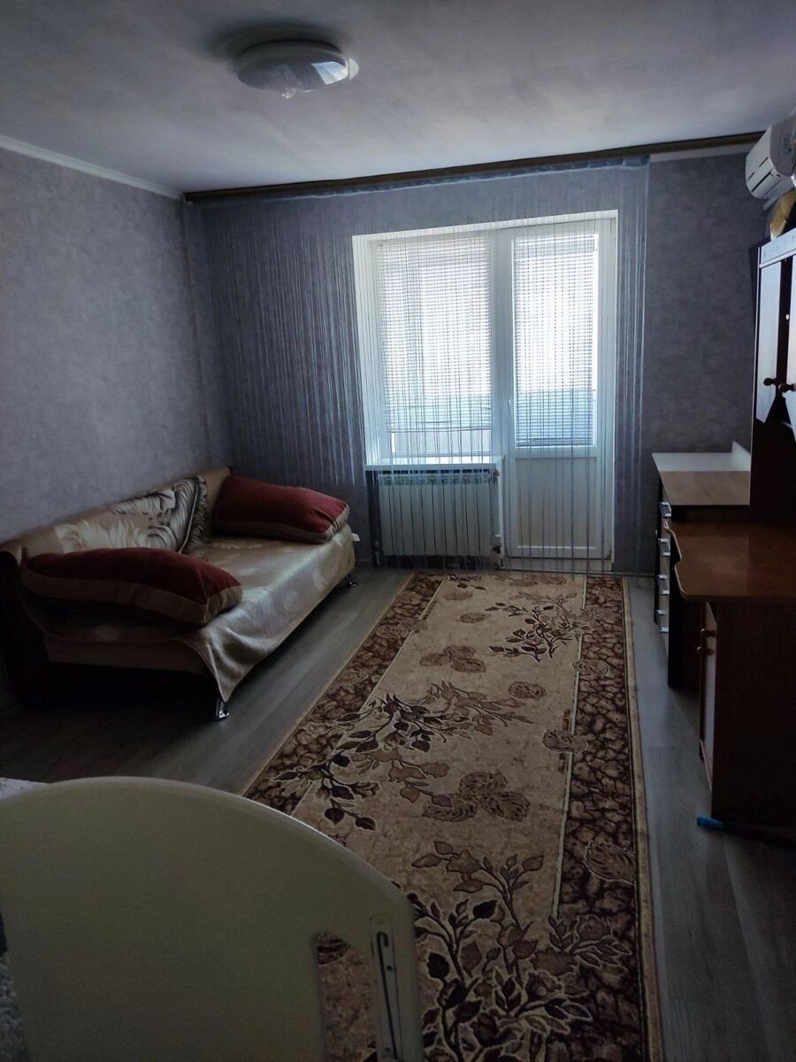 Продаж квартири 1 кімната, 38 m², 7 пов./9 поверхів. Університецький проспект, Кропивницький. 