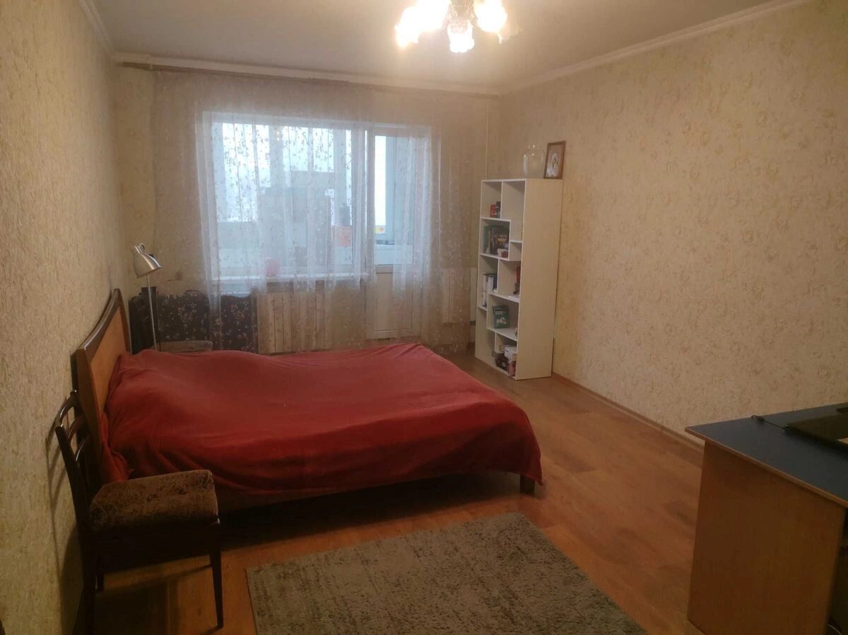 Продаж квартири 4 кімнати, 90 m², 2 пов./9 поверхів. 10, Рональда Рейгана вул. (Теодора Драйзера), Київ. 