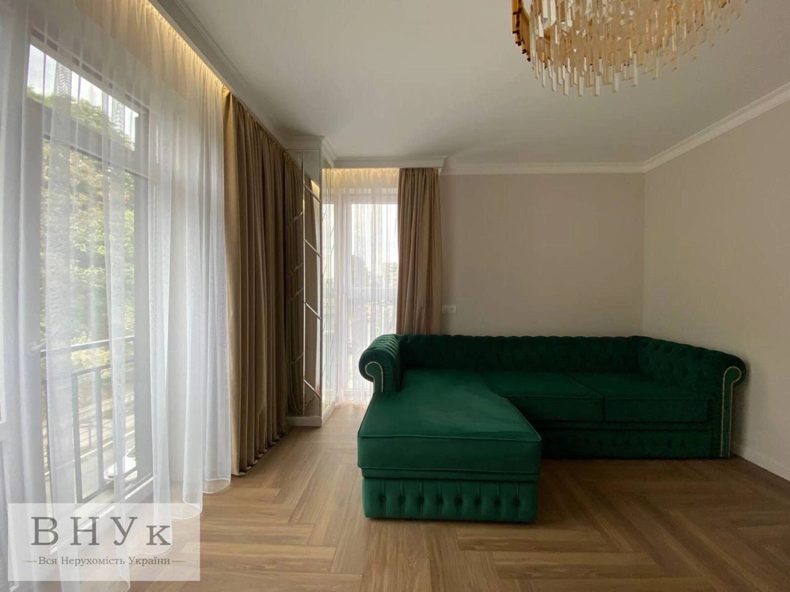 Apartments for sale 2 rooms, 67 m², 3rd fl./5 floors. Ostrozkoho Knyazya vul., Ternopil. 