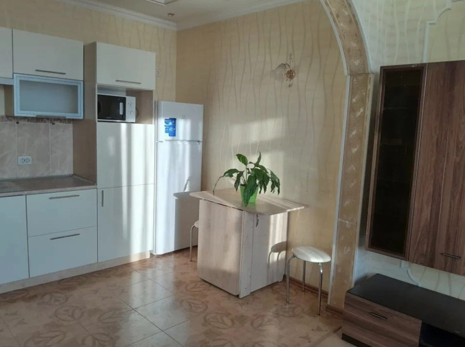 Apartments for sale 1 room, 48 m², 4th fl./16 floors. 4, Kompozytora Meytusa 4, Kyiv. 