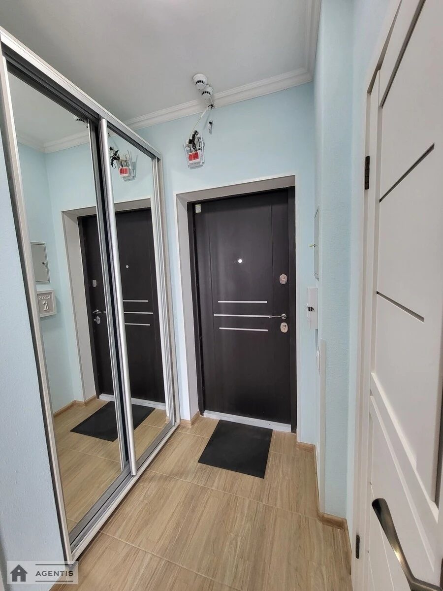 Apartment for rent 1 room, 42 m², 9th fl./24 floors. 1, Arkhitektora Verbytskoho vul., Kyiv. 