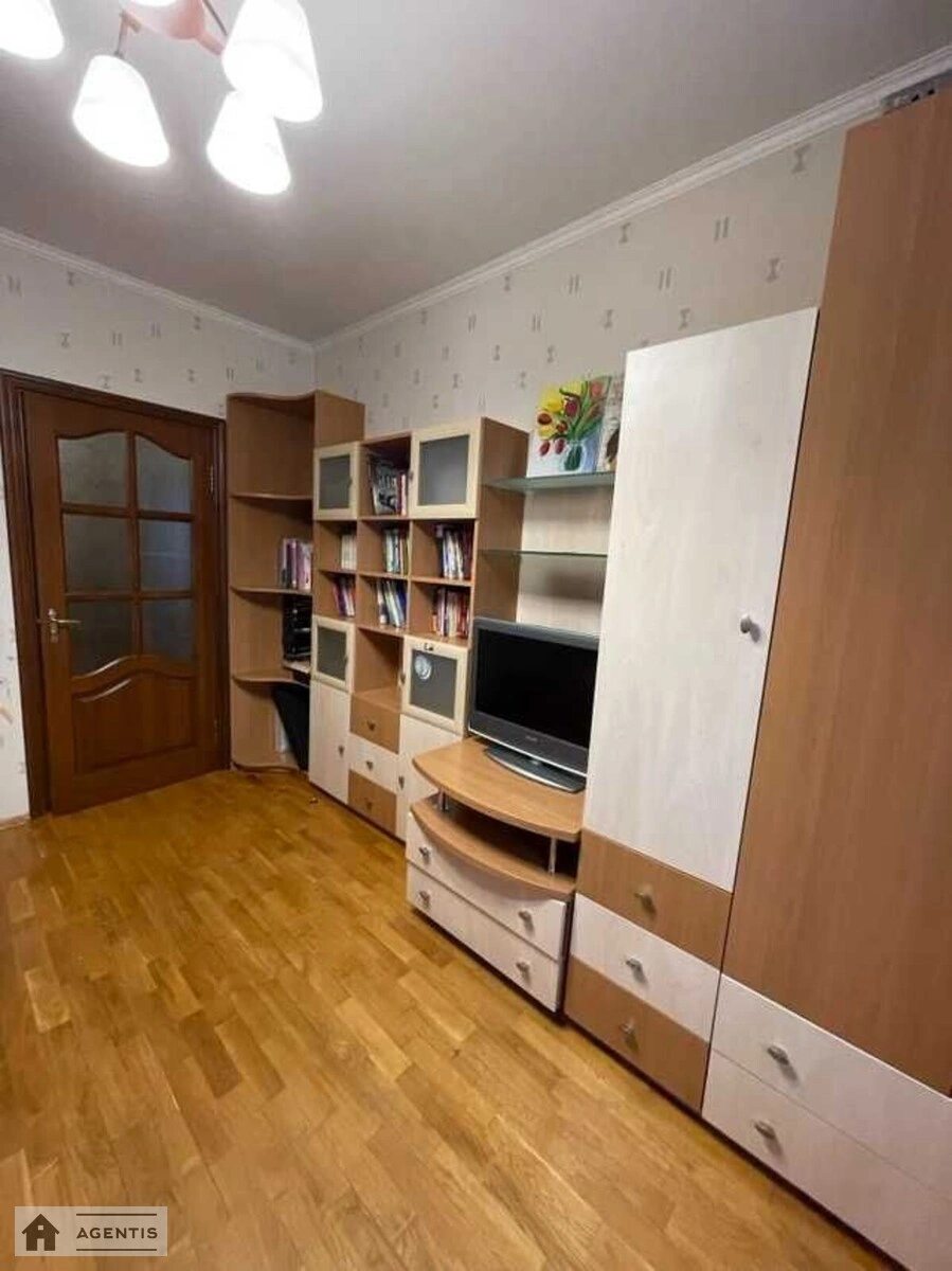 Apartment for rent 3 rooms, 72 m², 11th fl./16 floors. 5, Arkhitektora Nikolayeva vul., Kyiv. 