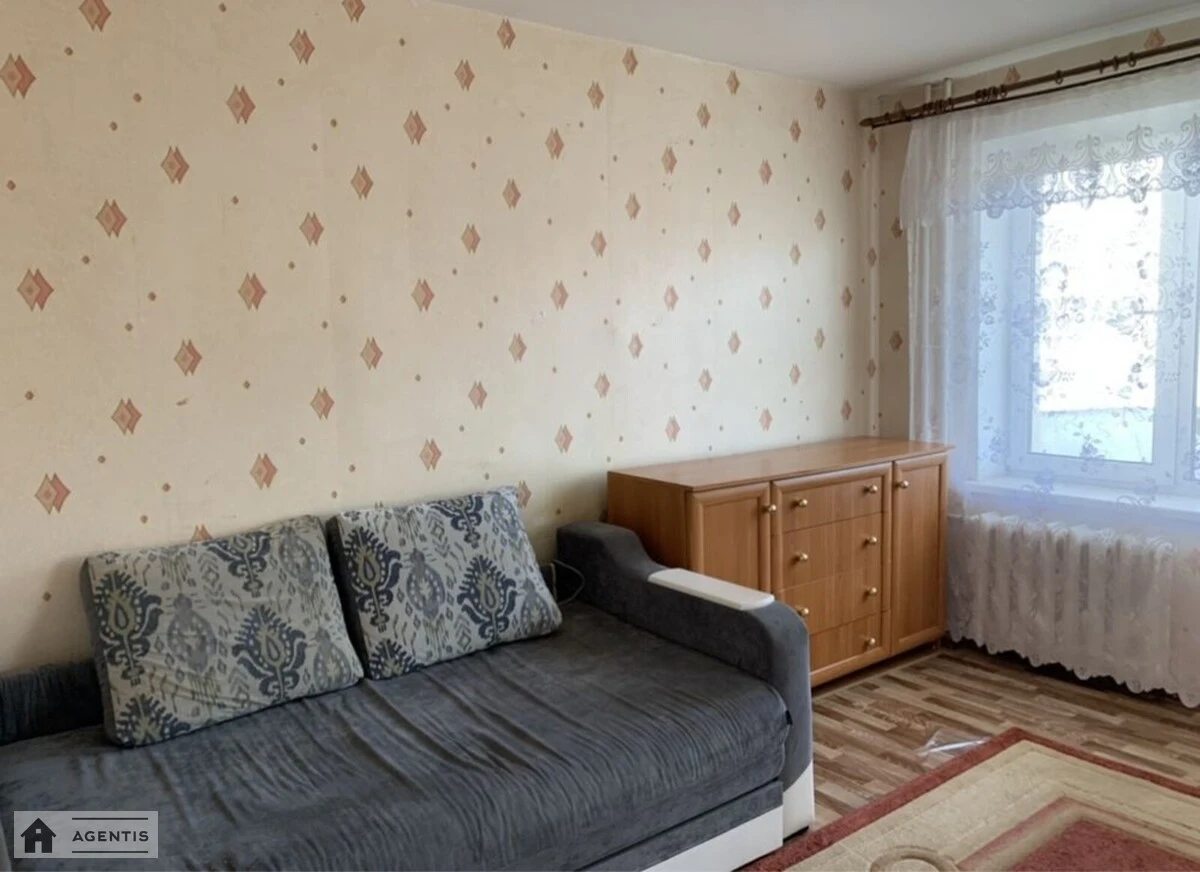 Apartment for rent 3 rooms, 101 m², 15th fl./19 floors. 4, Onore de Balzaka vul., Kyiv. 