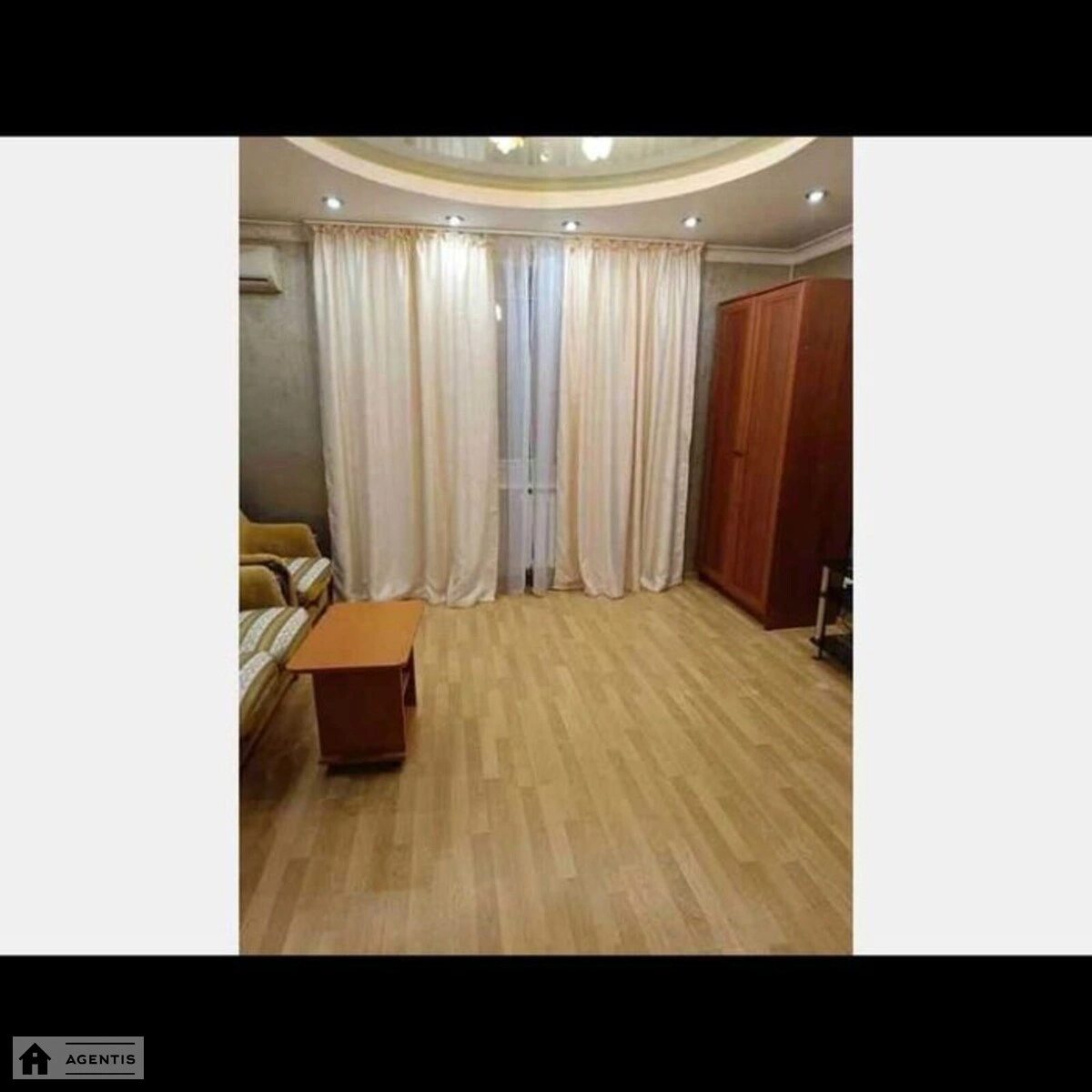 Apartment for rent 3 rooms, 67 m², 6th fl./9 floors. Serzha Lyfarya vul. Oleksandra Saburova, Kyiv. 