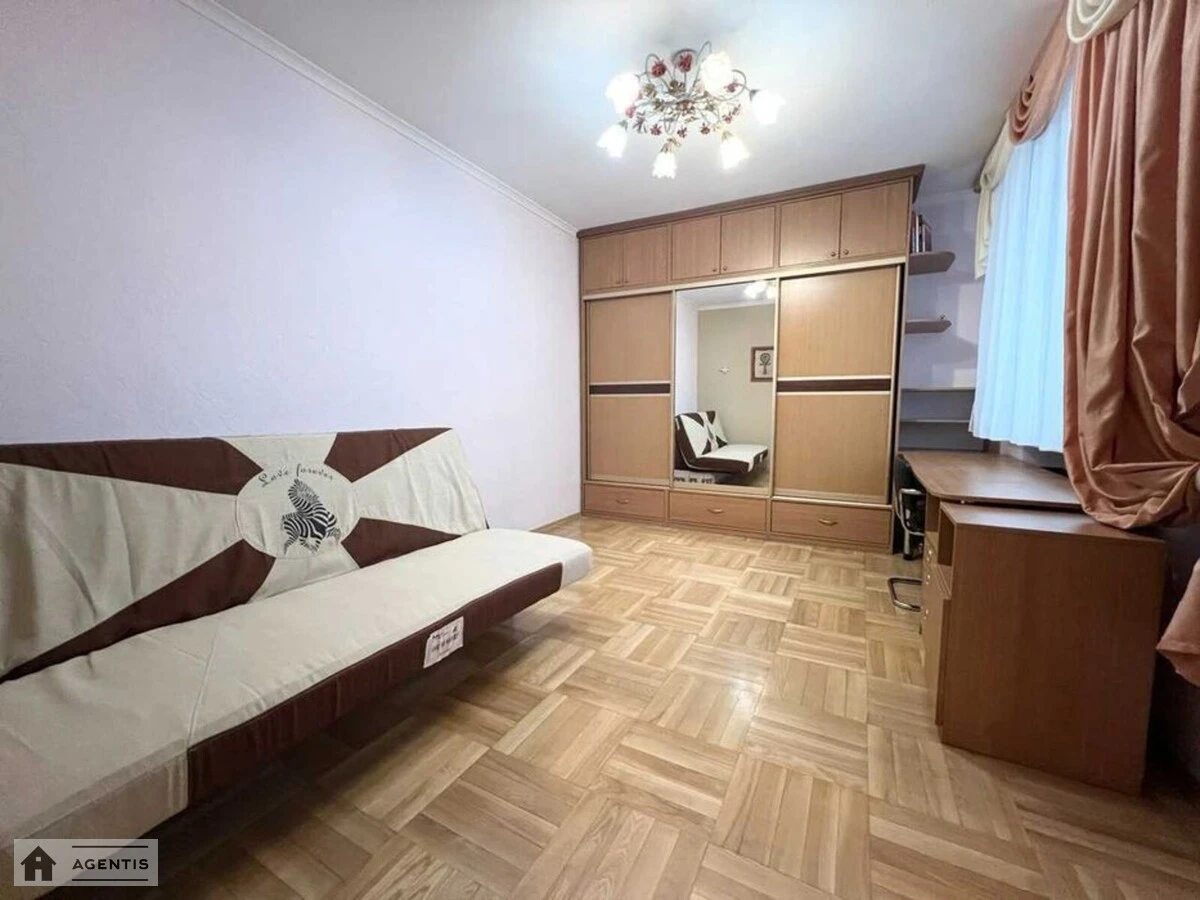 Apartment for rent 4 rooms, 120 m², 16th fl./21 floors. 68, Golosiyivskiy 68, Kyiv. 