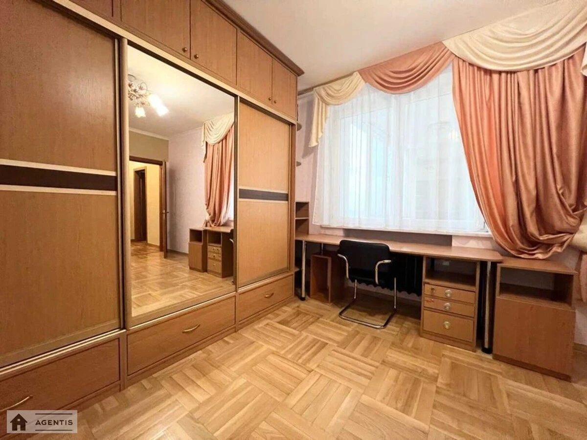 Apartment for rent 4 rooms, 120 m², 16th fl./21 floors. 68, Golosiyivskiy 68, Kyiv. 