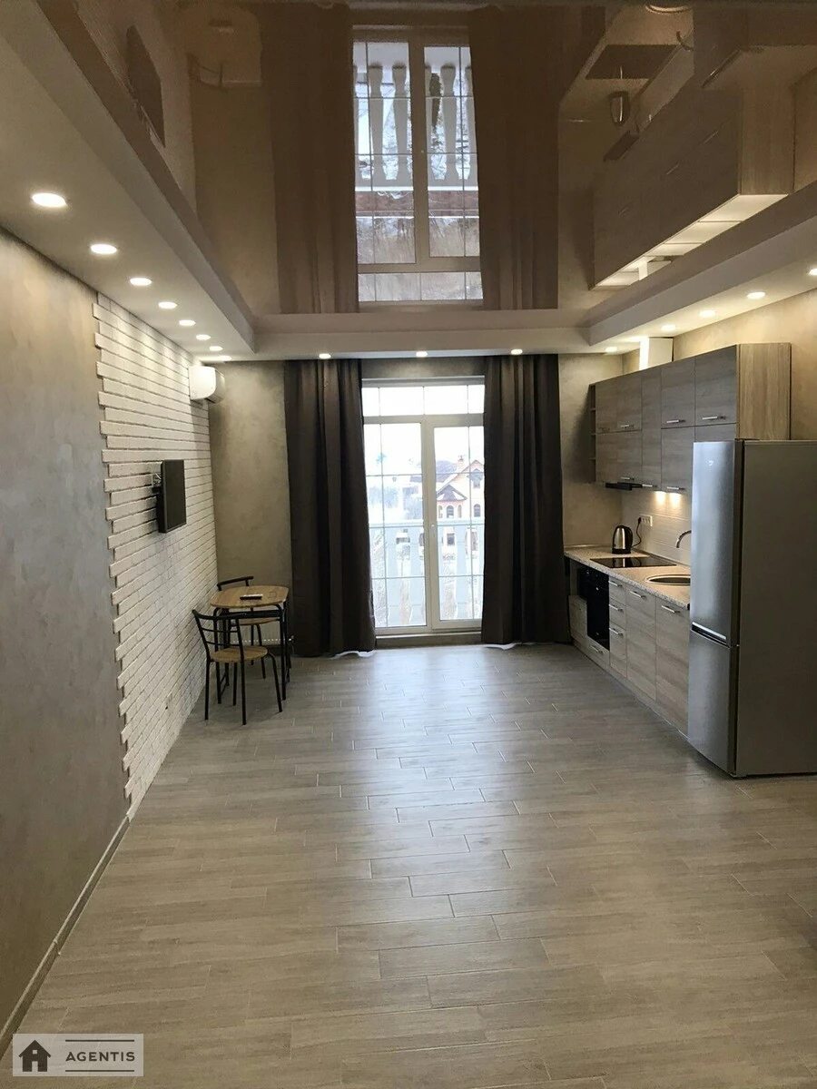 Сдам квартиру 1 комната, 40 m², 5 эт./9 этажей. 6, Дмитра Луценка вул., Киев. 