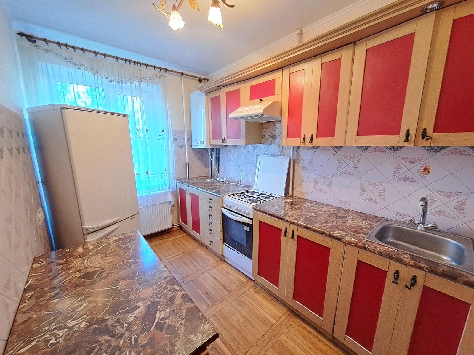 Продаж квартири 3 кімнати, 64 m², 5 пов./9 поверхів. Чубинського П. вул., Тернопіль. 