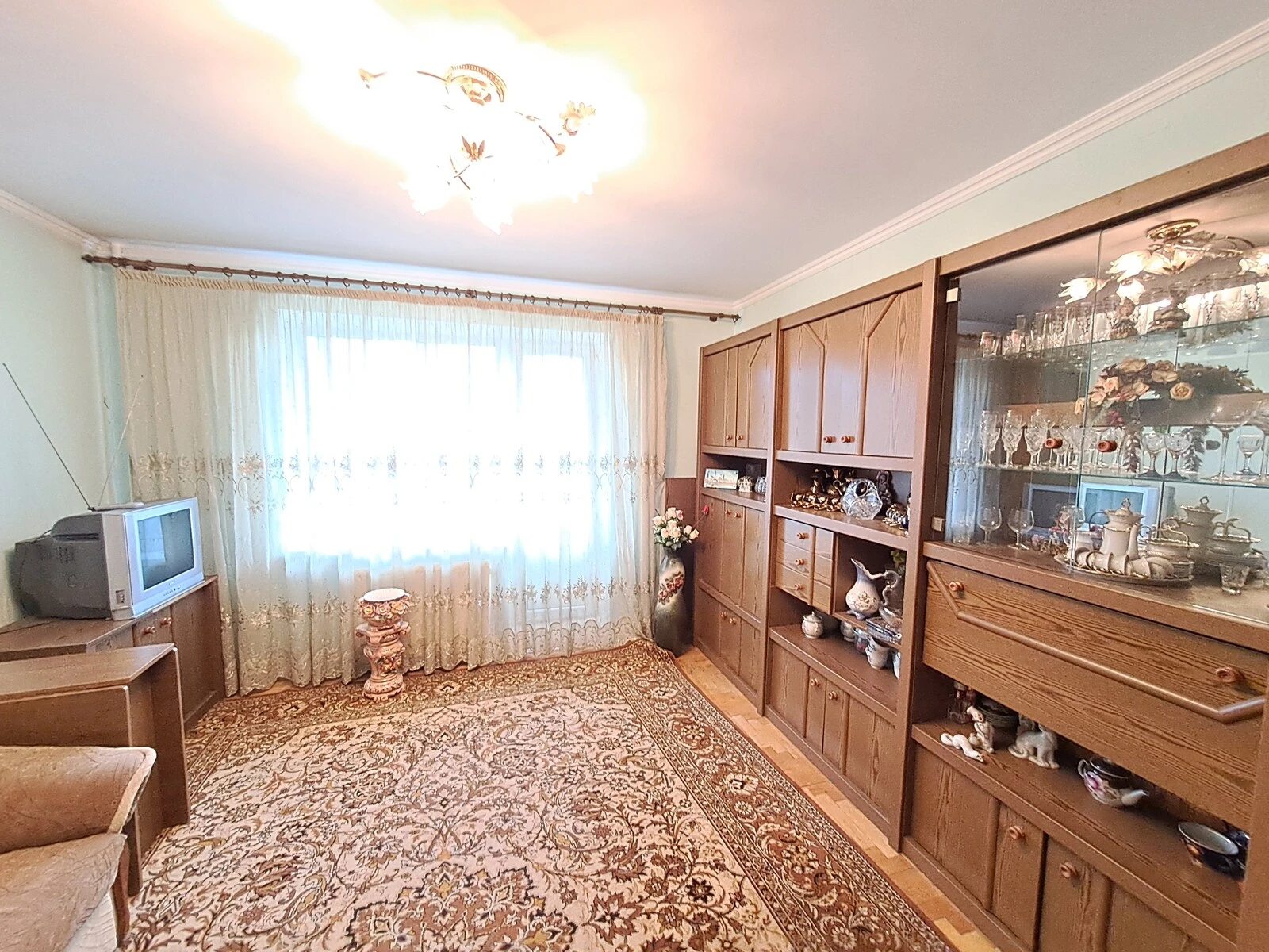 Apartments for sale 3 rooms, 64 m², 5th fl./9 floors. Chubynskoho P. vul., Ternopil. 