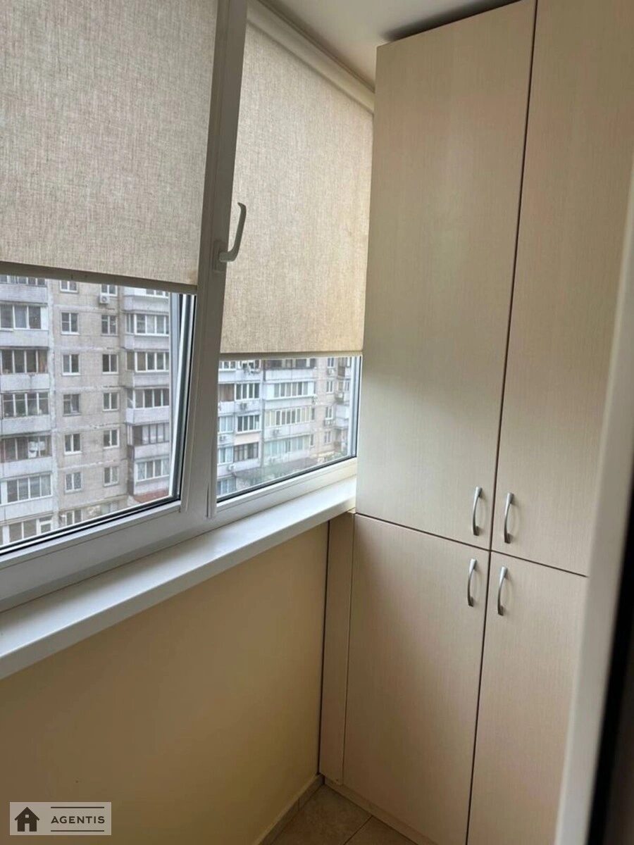 Apartment for rent 2 rooms, 46 m², 6th fl./16 floors. 12, Zoyi Hayday vul., Kyiv. 