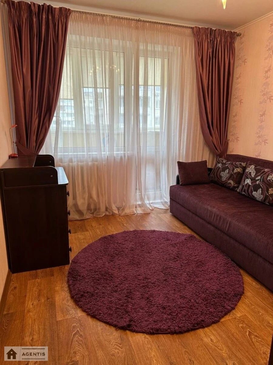 Сдам квартиру 2 комнаты, 46 m², 6 эт./16 этажей. 12, Зої Гайдай вул., Киев. 