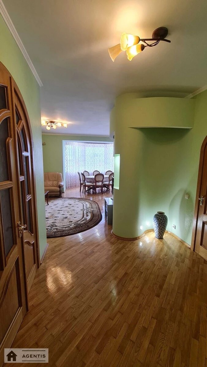 Apartment for rent 3 rooms, 125 m², 14th fl./21 floors. 24, Volodymyra Ivasyuka prosp. Heroyiv Stalinhrada, Kyiv. 