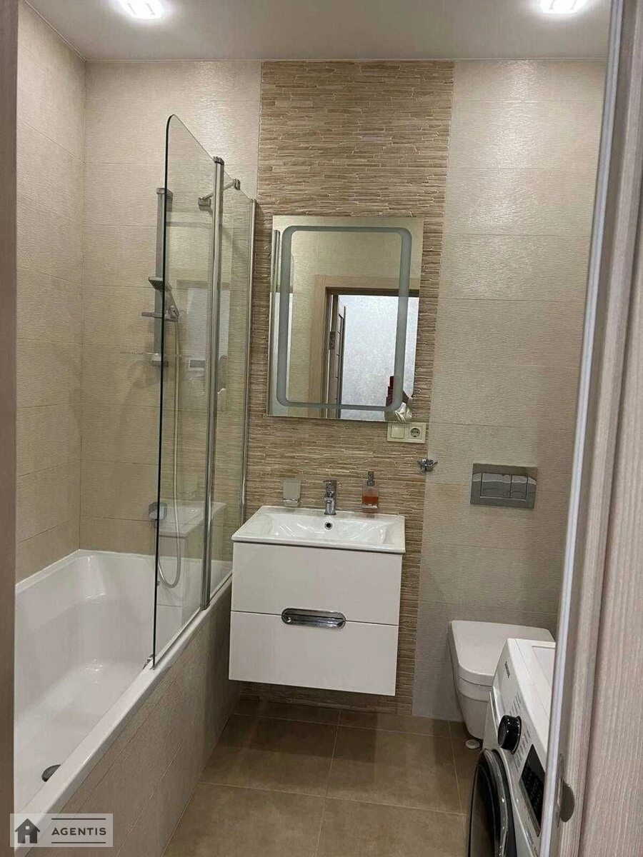 Здам квартиру 1 кімната, 37 m², 13 пов./20 поверхів. 43, Правди 43, Київ. 