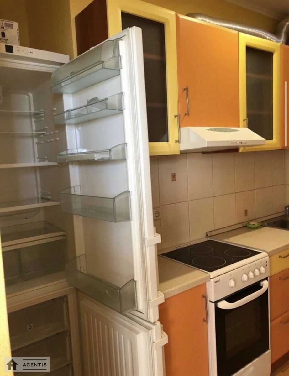 Apartment for rent 1 room, 50 m², 6th fl./22 floors. 10, Rayisy Okipnoyi vul., Kyiv. 