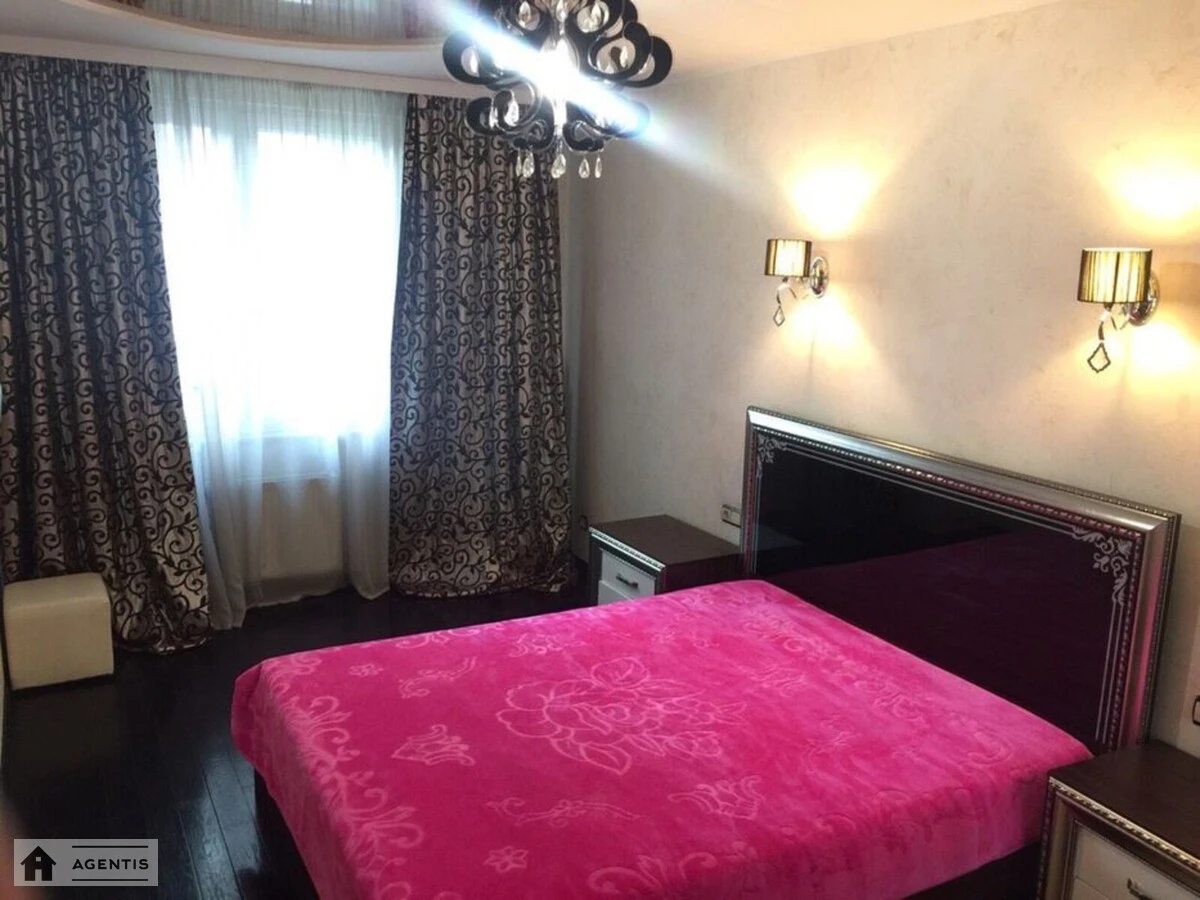 Apartment for rent 2 rooms, 70 m², 5th fl./12 floors. 58, Golosiyivskiy 58, Kyiv. 