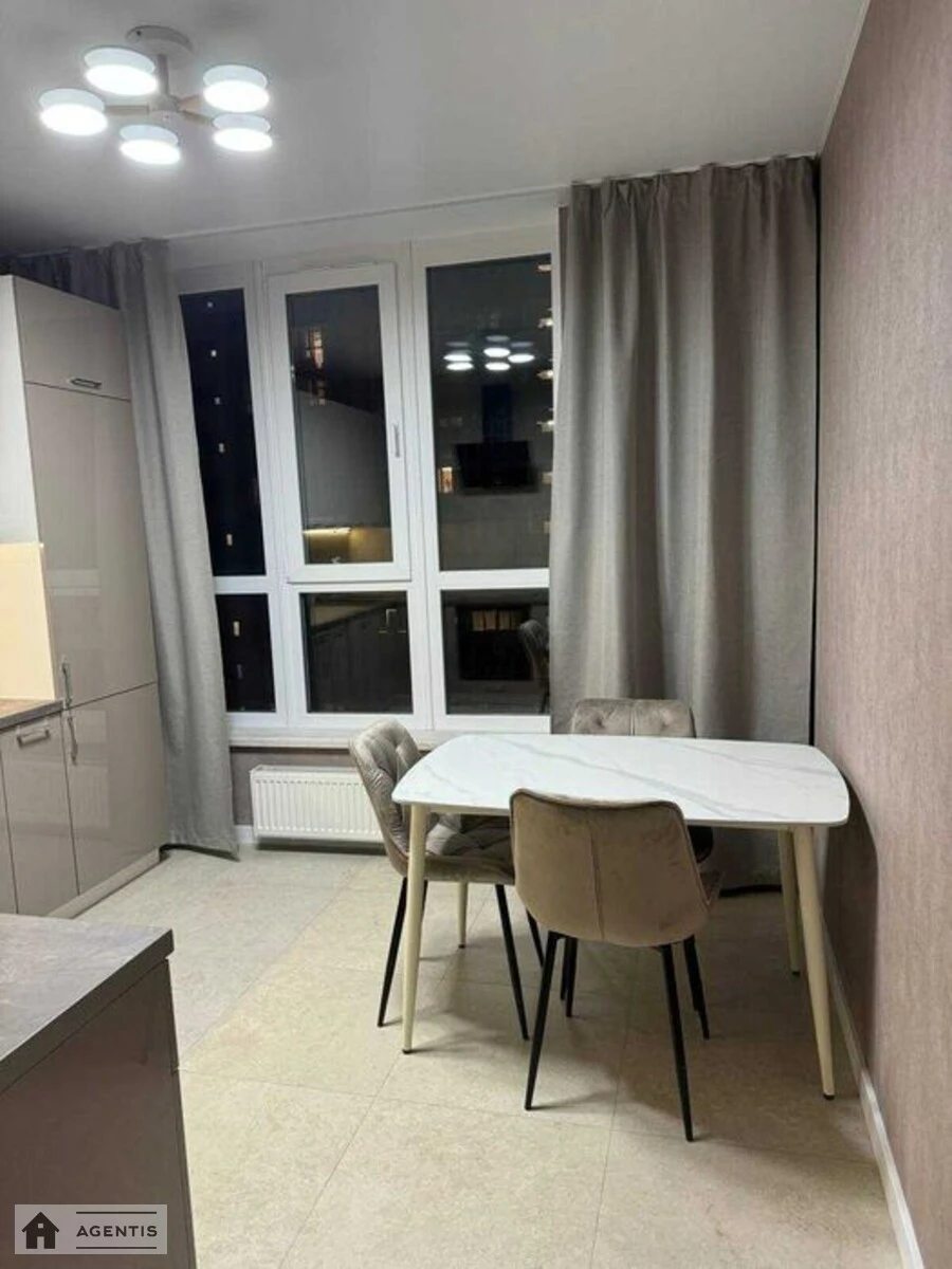 Сдам квартиру 2 комнаты, 65 m², 8 эт./25 этажей. 15, Академіка Заболотного вул., Киев. 