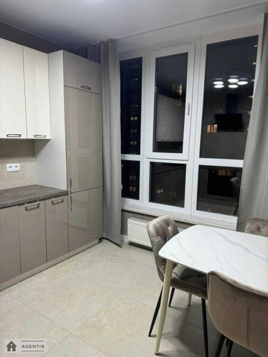 Сдам квартиру 2 комнаты, 65 m², 8 эт./25 этажей. 15, Академіка Заболотного вул., Киев. 