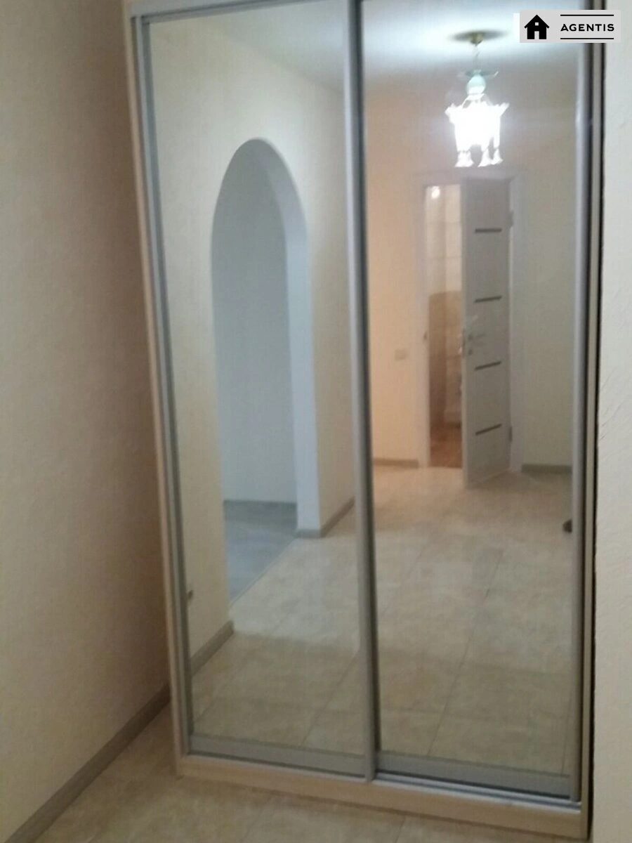 Сдам квартиру 1 комната, 37 m², 23 эт./26 этажей. 15, Соломії Крушельницької вул., Киев. 