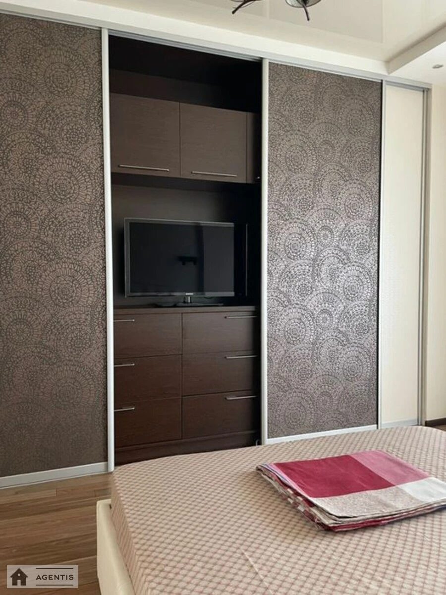 Apartment for rent 3 rooms, 92 m², 10th fl./10 floors. 3, Kudryavskiy 3, Kyiv. 