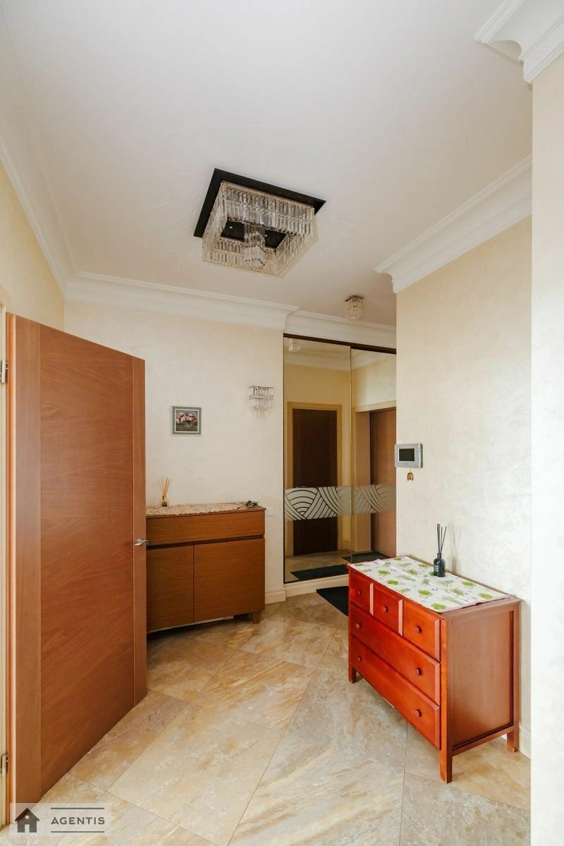 Apartment for rent 3 rooms, 125 m², 14th fl./18 floors. 36, Yevhena Konovaltsya vul. Shchorsa, Kyiv. 