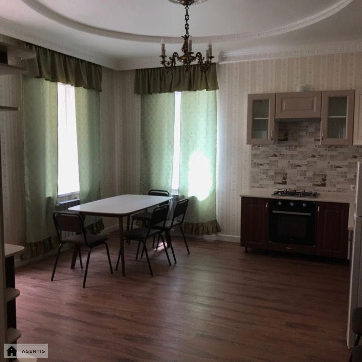 Apartment for rent 2 rooms, 95 m², 2nd fl./2 floors. Ivana Sirka vul., Kyiv. 