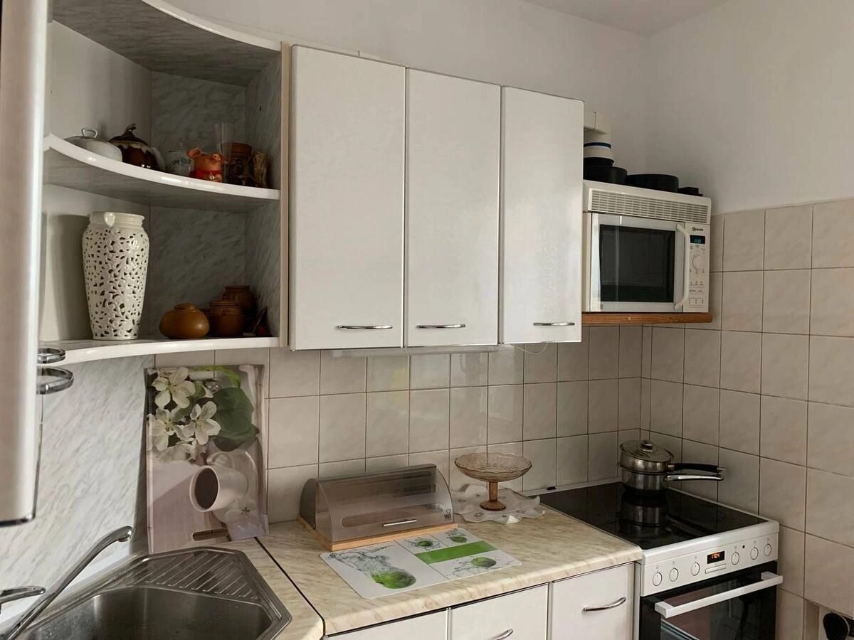 Сдам квартиру 3 комнаты, 68 m², 18 эт./18 этажей. 25, Академіка Єфремова вул. (Командарма Уборевича), Киев. 