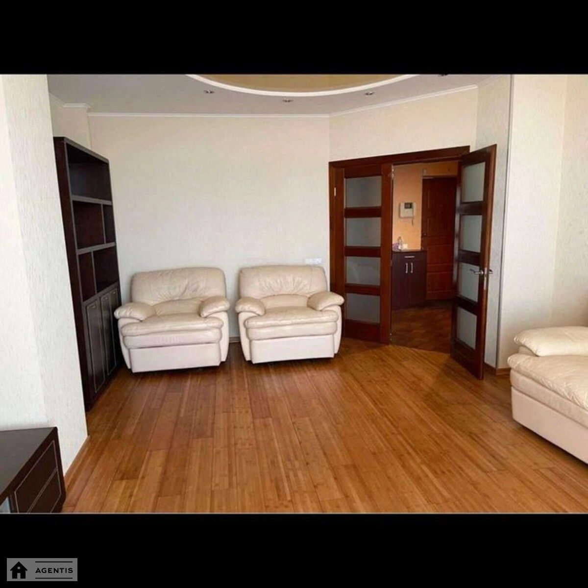 Apartment for rent 3 rooms, 93 m², 12th fl./23 floors. 8, Makiyivska 8, Kyiv. 