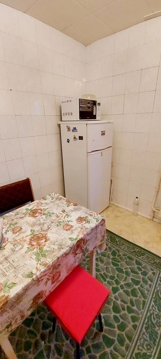 Здам квартиру 2 кімнати, 59 m², 9 пов./10 поверхів. 1, Леся Курбаса 1, Київ. 