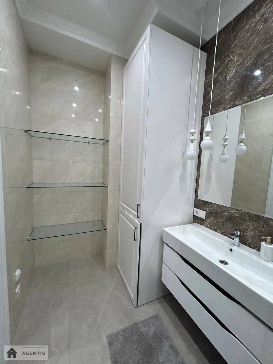 Apartment for rent 3 rooms, 74 m², 13th fl./21 floors. 14, Saperne Pole 14, Kyiv. 