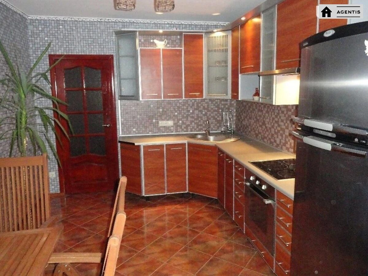 Apartment for rent 2 rooms, 65 m², 12th fl./25 floors. 1, Svyatoshynska 1, Kyiv. 