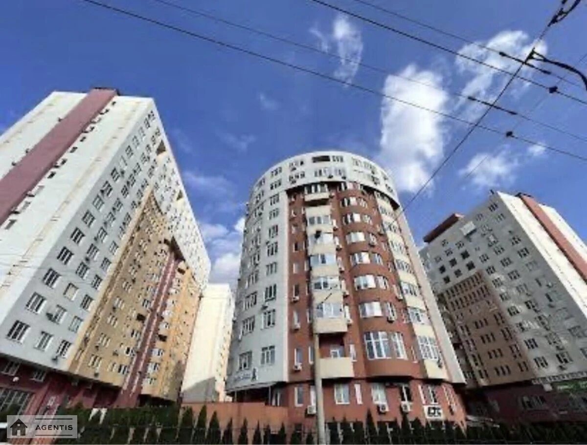 Сдам квартиру 2 комнаты, 43 m², 6 эт./6 этажей. Кадетский Гай, Киев. 