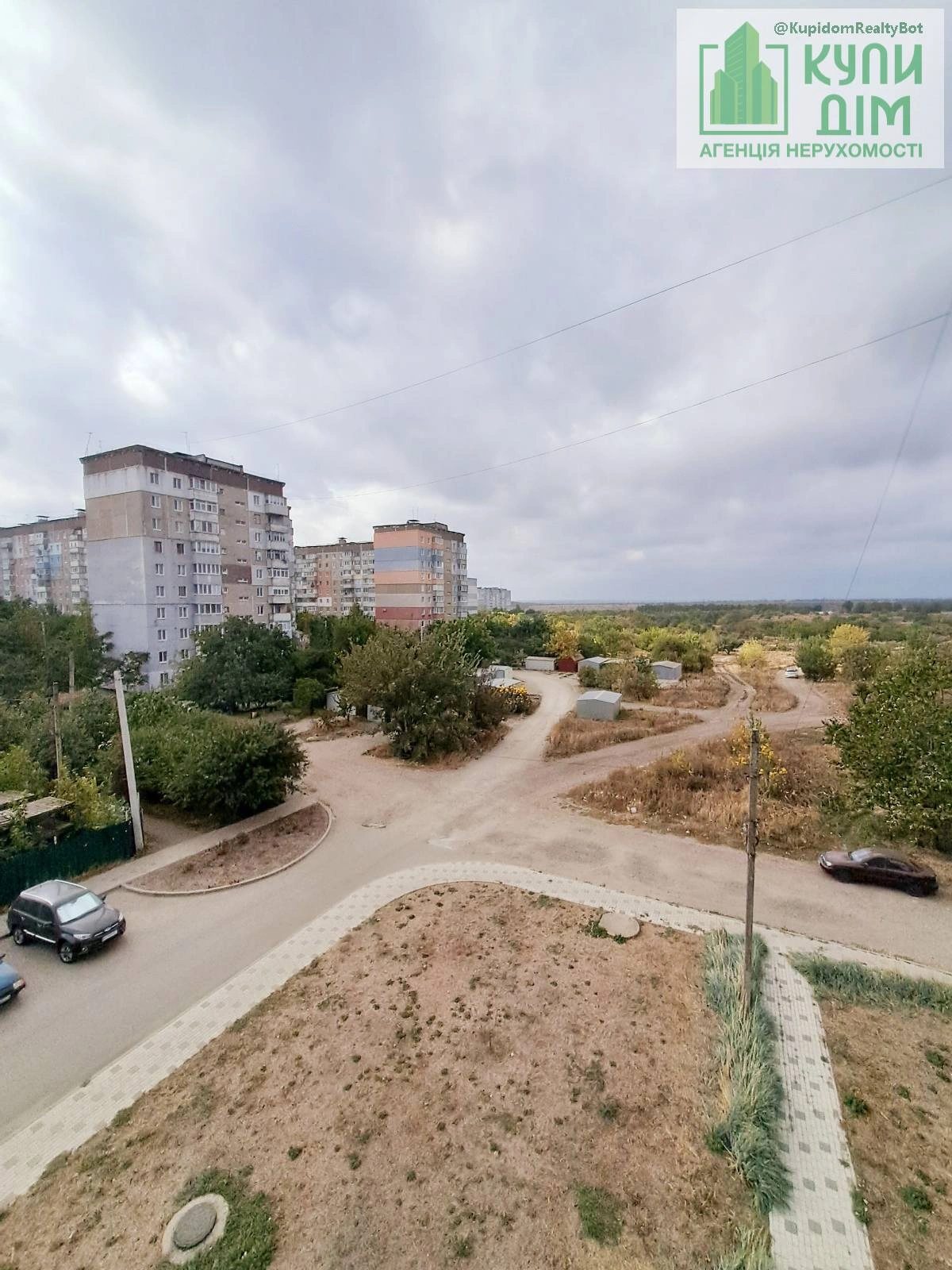 Apartments for sale 1 room, 40 m², 4th fl./9 floors. 24, Zhadova vul., Kropyvnytskyy. 