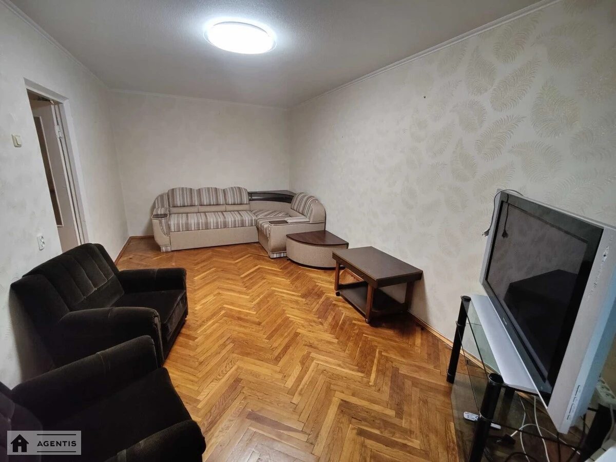 Apartment for rent 1 room, 34 m², 3rd fl./9 floors. 14, Mykoly Ushakova vul., Kyiv. 