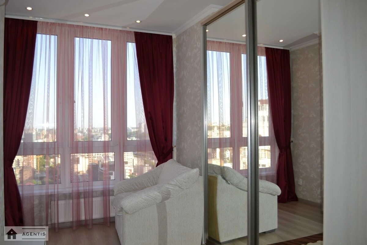 Apartment for rent 1 room, 45 m², 27th fl./32 floors. 118, Zhylyanska 118, Kyiv. 