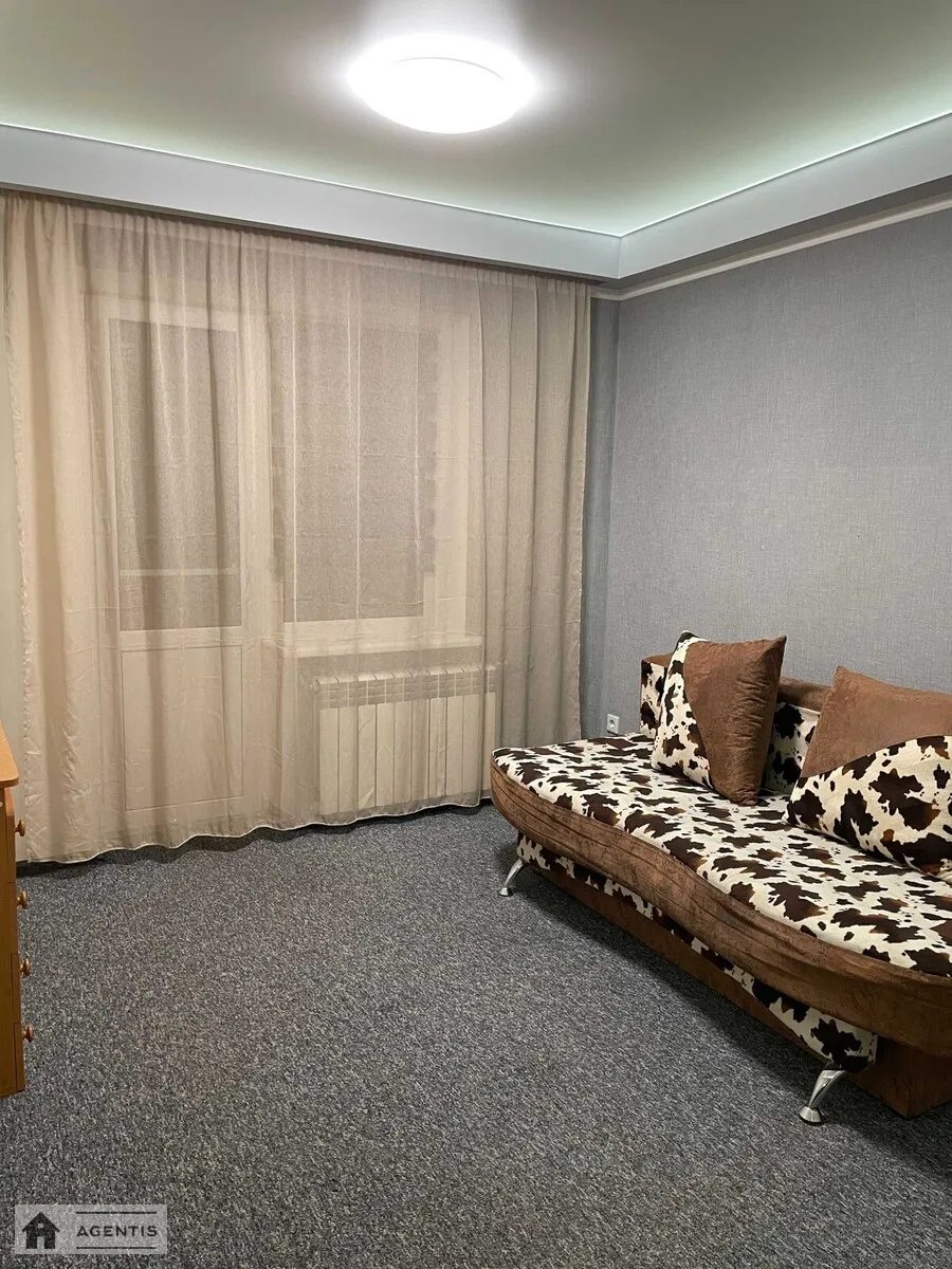 Apartment for rent 1 room, 30 m², 4th fl./9 floors. 3, Mezhoviy 3, Kyiv. 