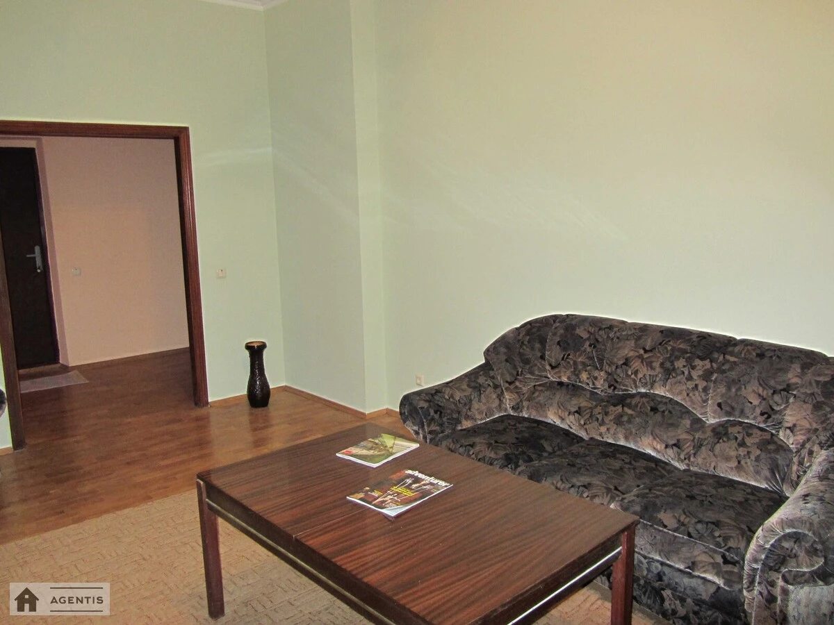 Apartment for rent 2 rooms, 90 m², 2nd fl./22 floors. 10, Hnata Khotkevycha vul. Chervonohvardiyska, Kyiv. 