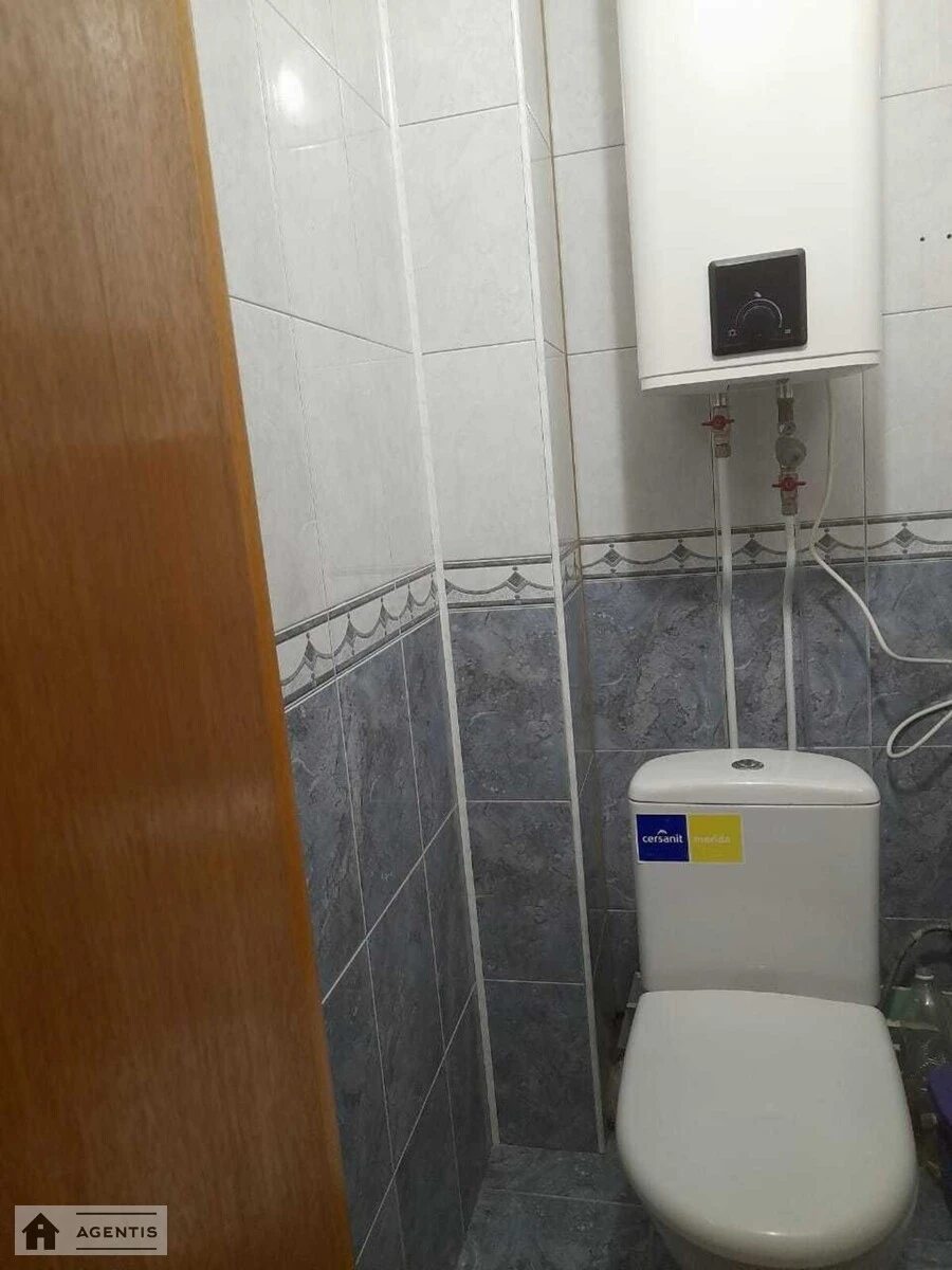 Сдам квартиру 2 комнаты, 52 m², 7 эт./16 этажей. 13, Академіка Палладіна просп., Киев. 