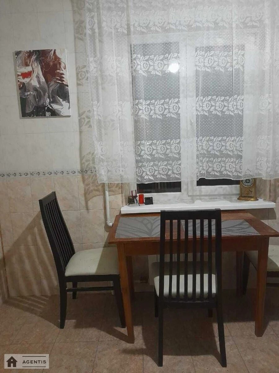 Здам квартиру 2 кімнати, 52 m², 7 пов./16 поверхів. 13, Академіка Палладіна просп., Київ. 