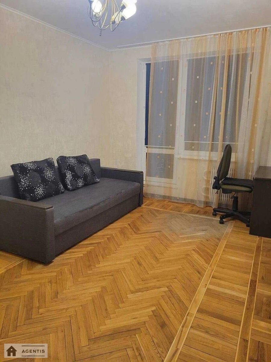 Сдам квартиру 1 комната, 32 m², 8 эт./24 этажа. Михайла Донця вул., Киев. 